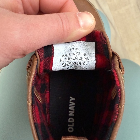 Old Navy Brown Leather Toddler boots - Picture 2 of 3